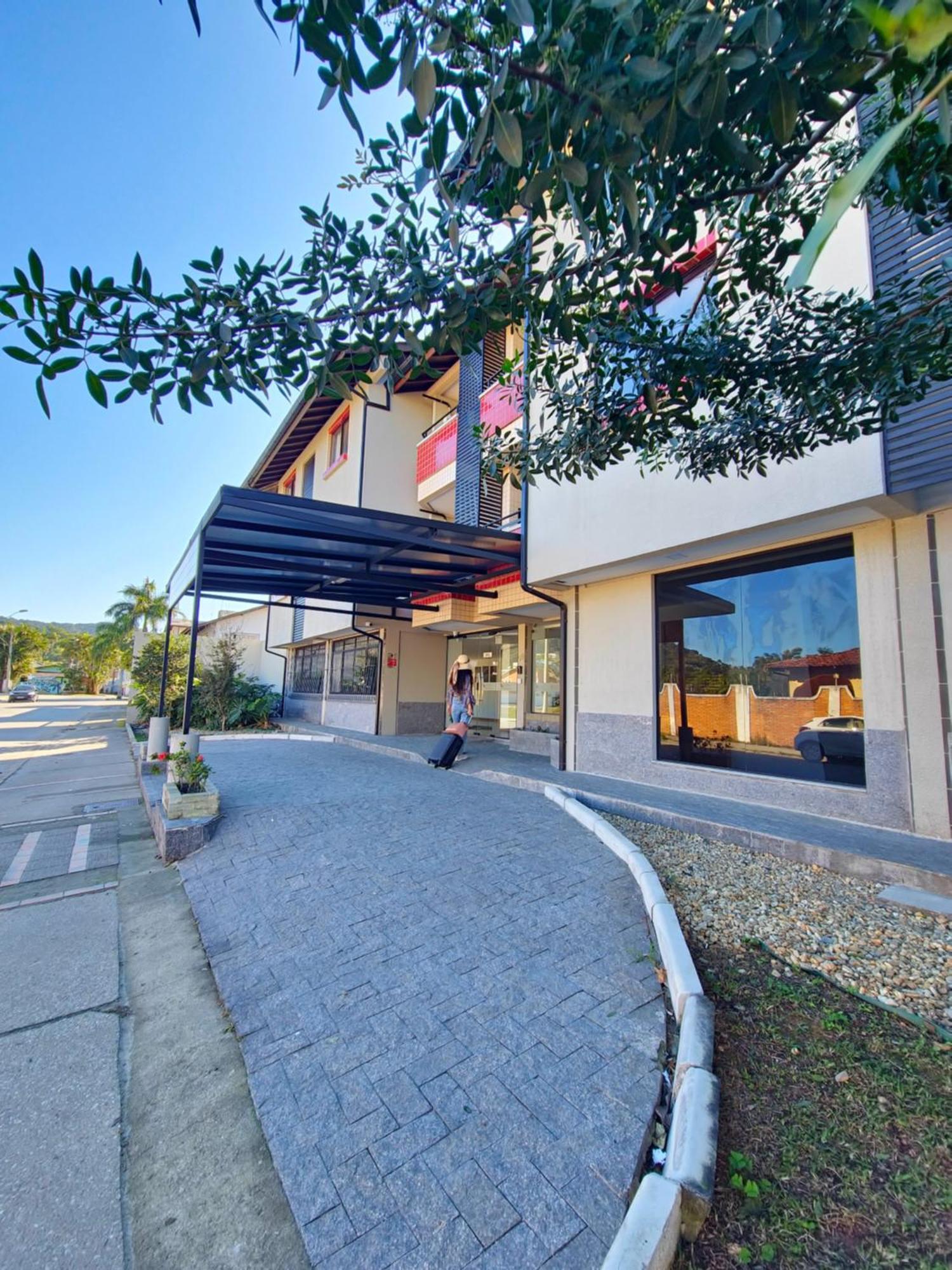 Verdes Passaros Apart Hotel ฟลอเรียนอโปลิส ภายนอก รูปภาพ